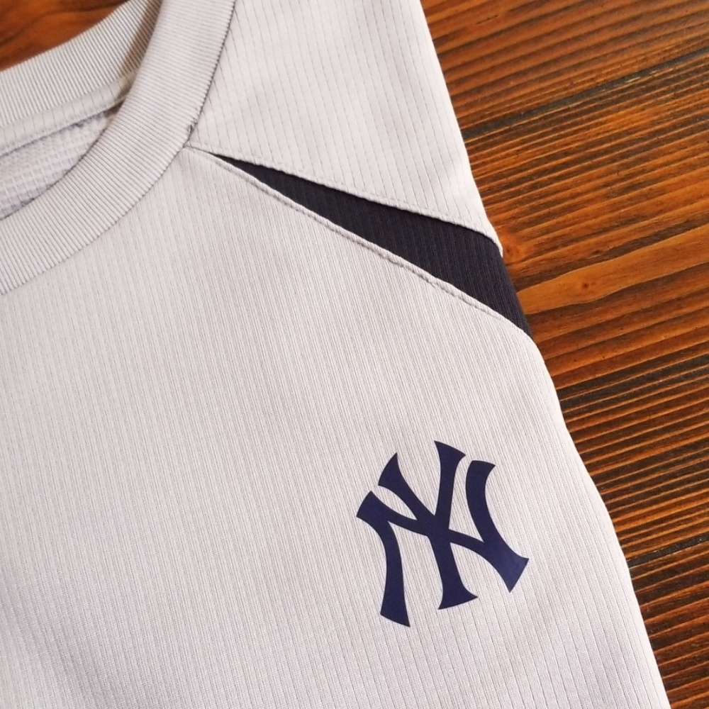 ⚾️ NIKE AUTHENTIC NYY GAME SHIRT ⚾️ - Picture 2 of 8